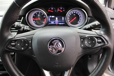 2019 Holden Astra - Thumbnail