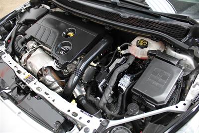 2019 Holden Astra - Thumbnail