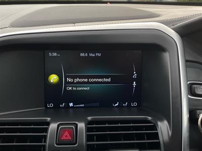 2016 Volvo Xc60 - Thumbnail