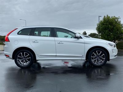 2016 Volvo Xc60 - Thumbnail