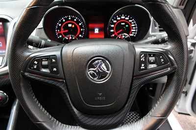 2015 Holden Commodore - Thumbnail