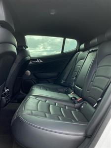 2021 Kia Stinger - Thumbnail