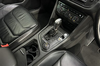 2017 Volkswagen TIGUAN - Thumbnail