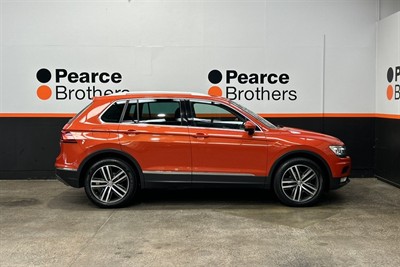 2017 Volkswagen TIGUAN - Thumbnail