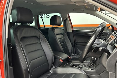 2017 Volkswagen TIGUAN - Thumbnail