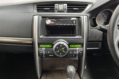 2016 Toyota Markx - Thumbnail