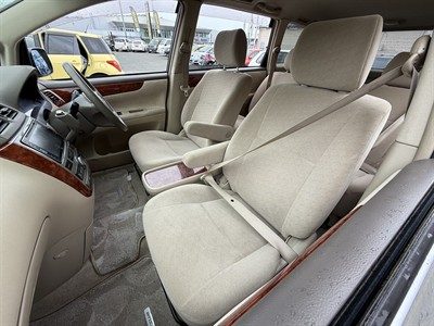 2006 Toyota Ipsum - Thumbnail