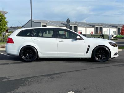 2017 Holden Commodore - Thumbnail