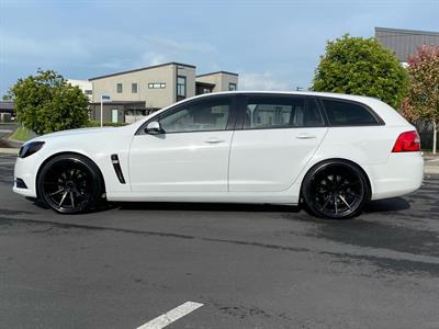 2017 Holden Commodore - Thumbnail