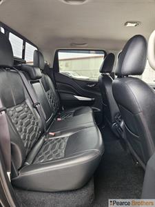2021 Nissan Navara - Thumbnail