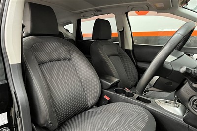 2010 Nissan Dualis - Thumbnail