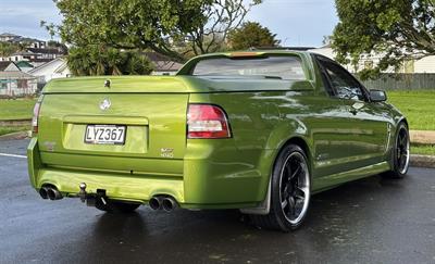 2016 Holden Commodore - Thumbnail
