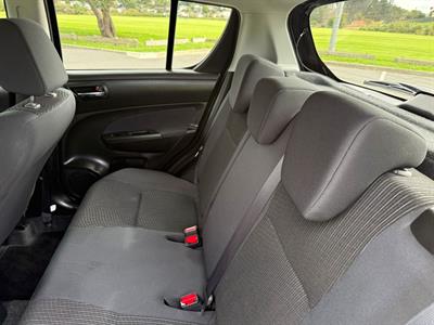 2014 Suzuki Swift - Thumbnail