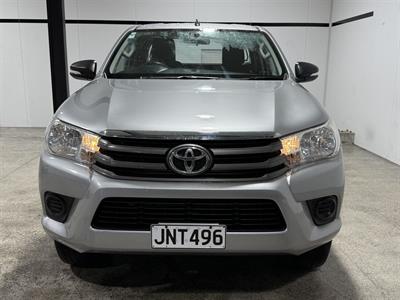 2016 Toyota Hilux - Thumbnail