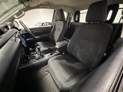 2016 Toyota Hilux - Thumbnail