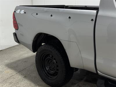 2016 Toyota Hilux - Thumbnail