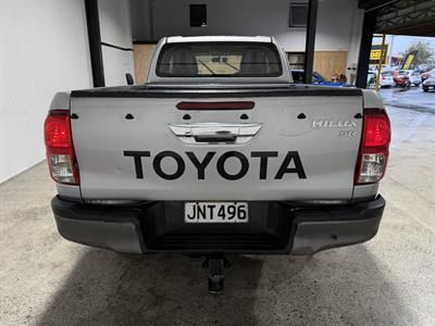 2016 Toyota Hilux - Thumbnail
