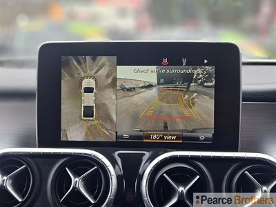 2019 Mercedes-Benz X-Class - Thumbnail