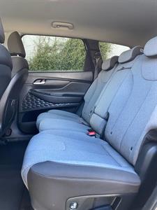 2020 Hyundai SANTA FE - Thumbnail
