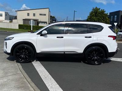 2020 Hyundai SANTA FE - Thumbnail