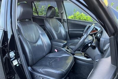 2010 Toyota Vanguard - Thumbnail