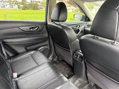 2015 Nissan X-Trail - Thumbnail