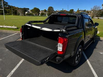 2021 Nissan Navara - Thumbnail