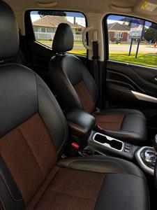 2021 Nissan Navara - Thumbnail