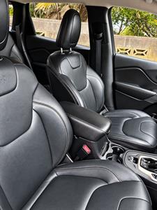 2016 Jeep Cherokee - Thumbnail