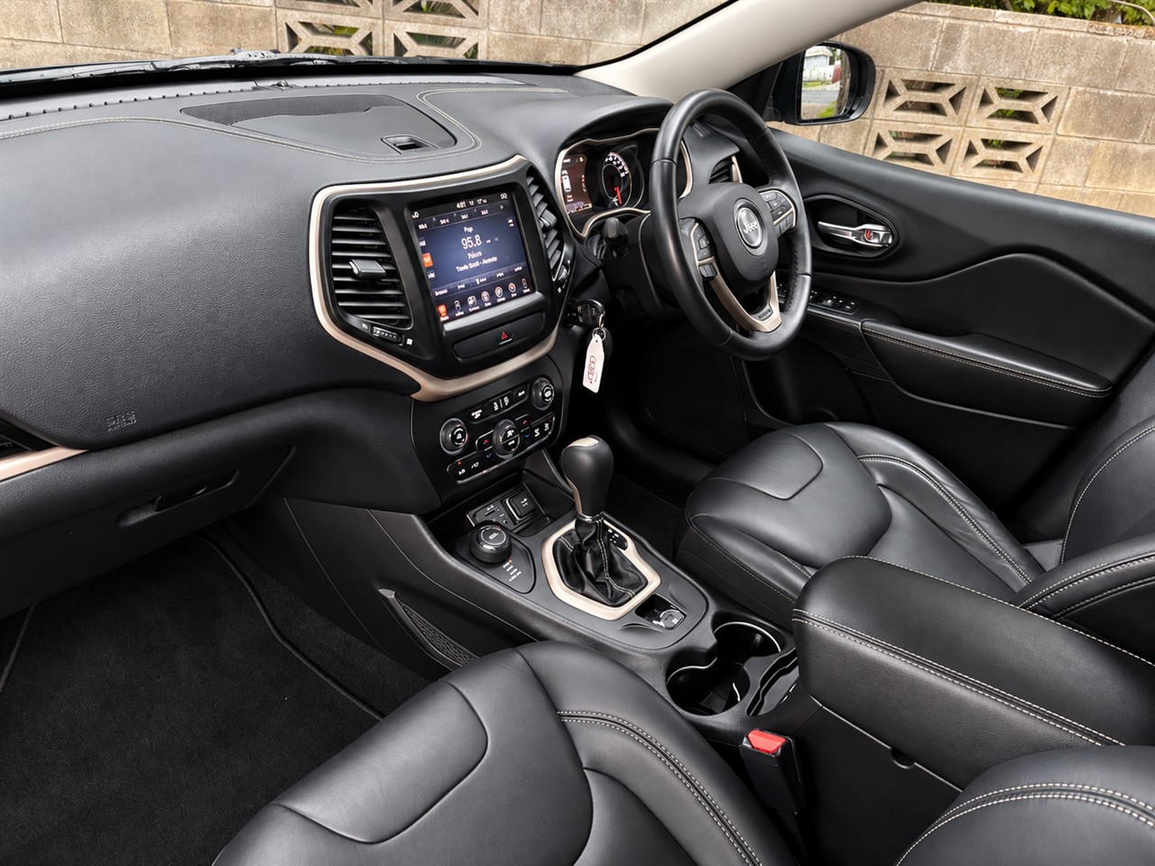 2016 Jeep Cherokee