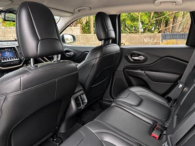 2016 Jeep Cherokee - Thumbnail