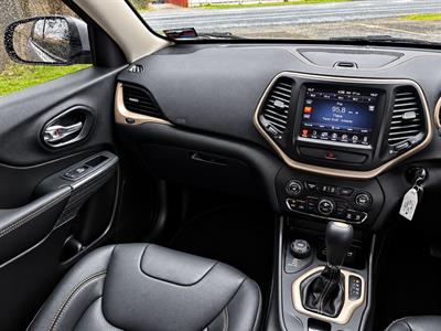 2016 Jeep Cherokee - Thumbnail