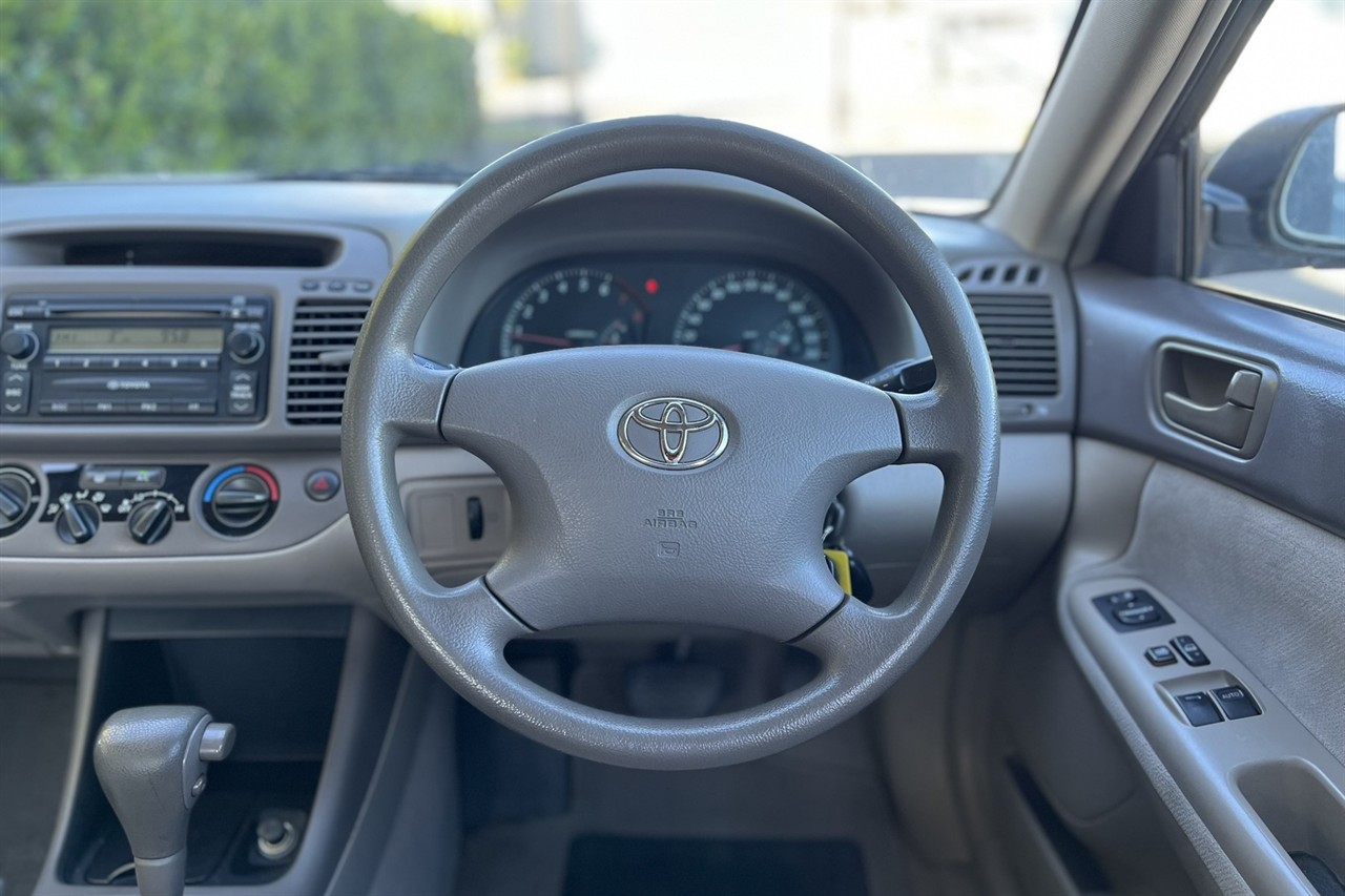 2004 Toyota Camry