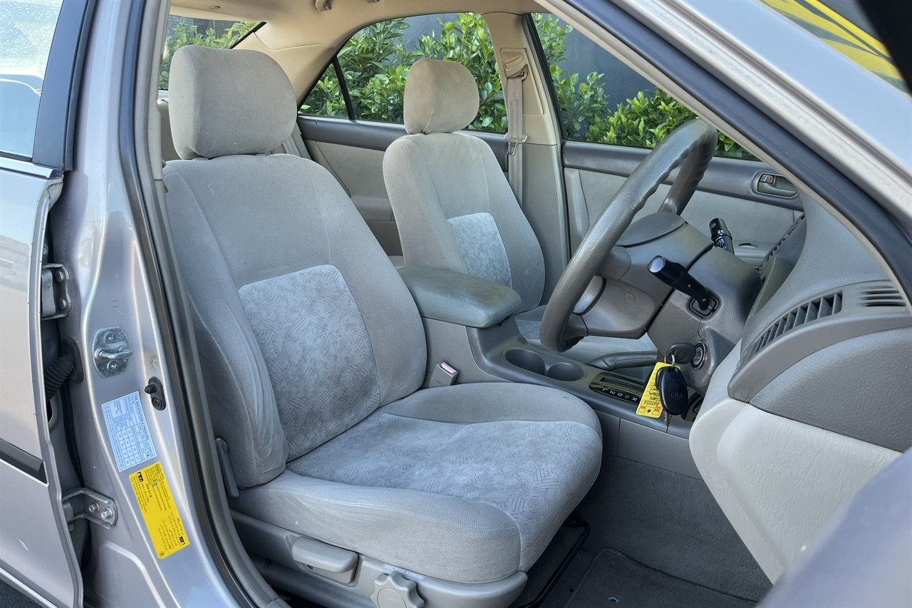 2004 Toyota Camry