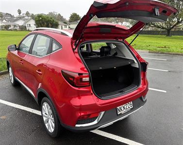 2021 MG ZS - Thumbnail