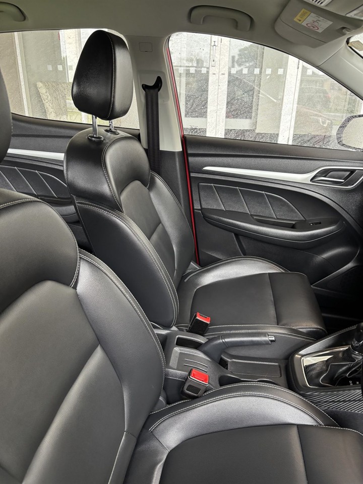 2021 MG ZS