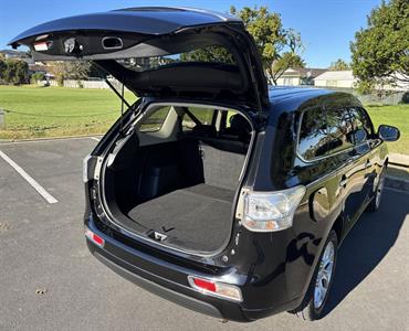 2013 Mitsubishi Outlander - Thumbnail