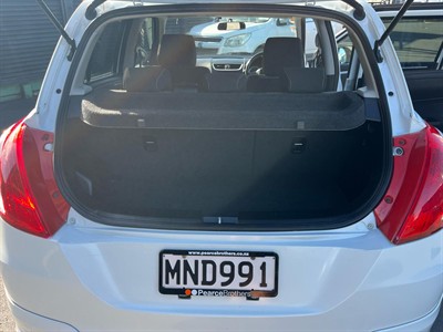 2012 Suzuki Swift - Thumbnail