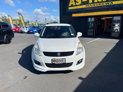 2012 Suzuki Swift - Thumbnail