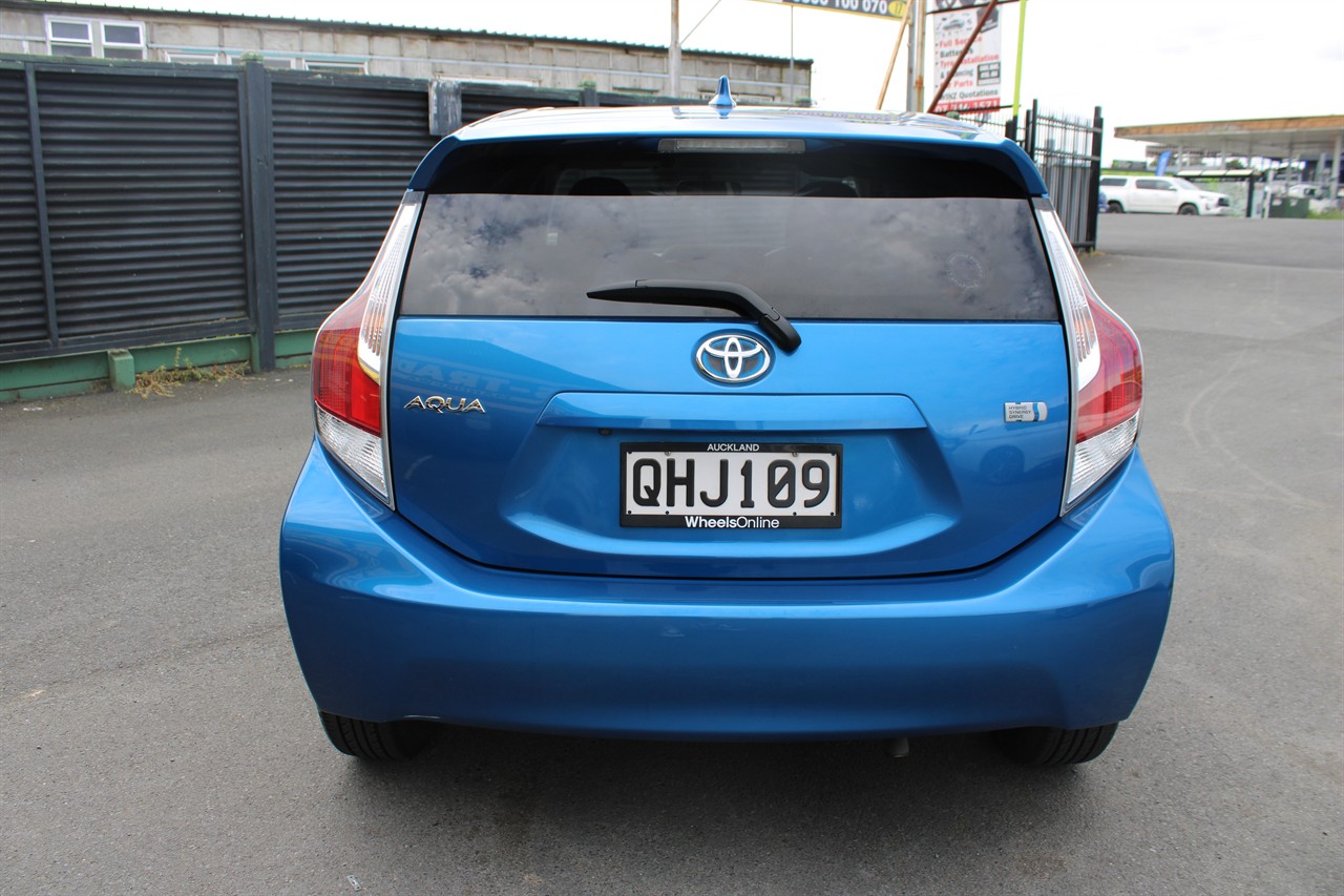 2016 Toyota Aqua