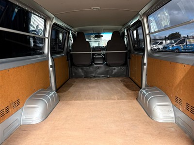 2018 Toyota Hiace - Thumbnail