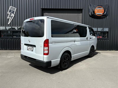2018 Toyota Hiace - Thumbnail