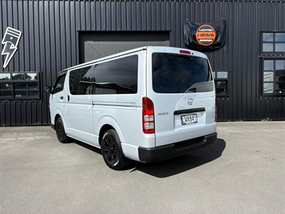 2018 Toyota Hiace - Thumbnail