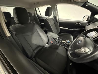 2015 Nissan Leaf - Thumbnail