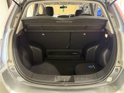 2015 Nissan Leaf - Thumbnail