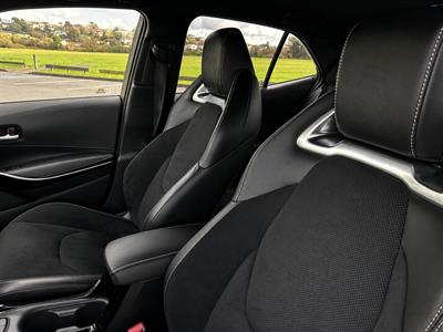 2018 Toyota Corolla - Thumbnail