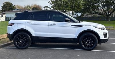 2016 Land Rover Range Rover Evoque - Thumbnail