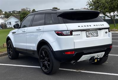 2016 Land Rover Range Rover Evoque - Thumbnail