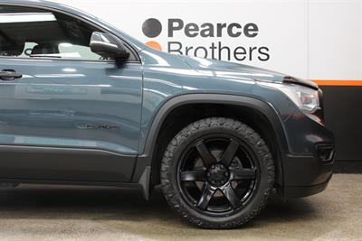 2019 Holden Acadia - Thumbnail