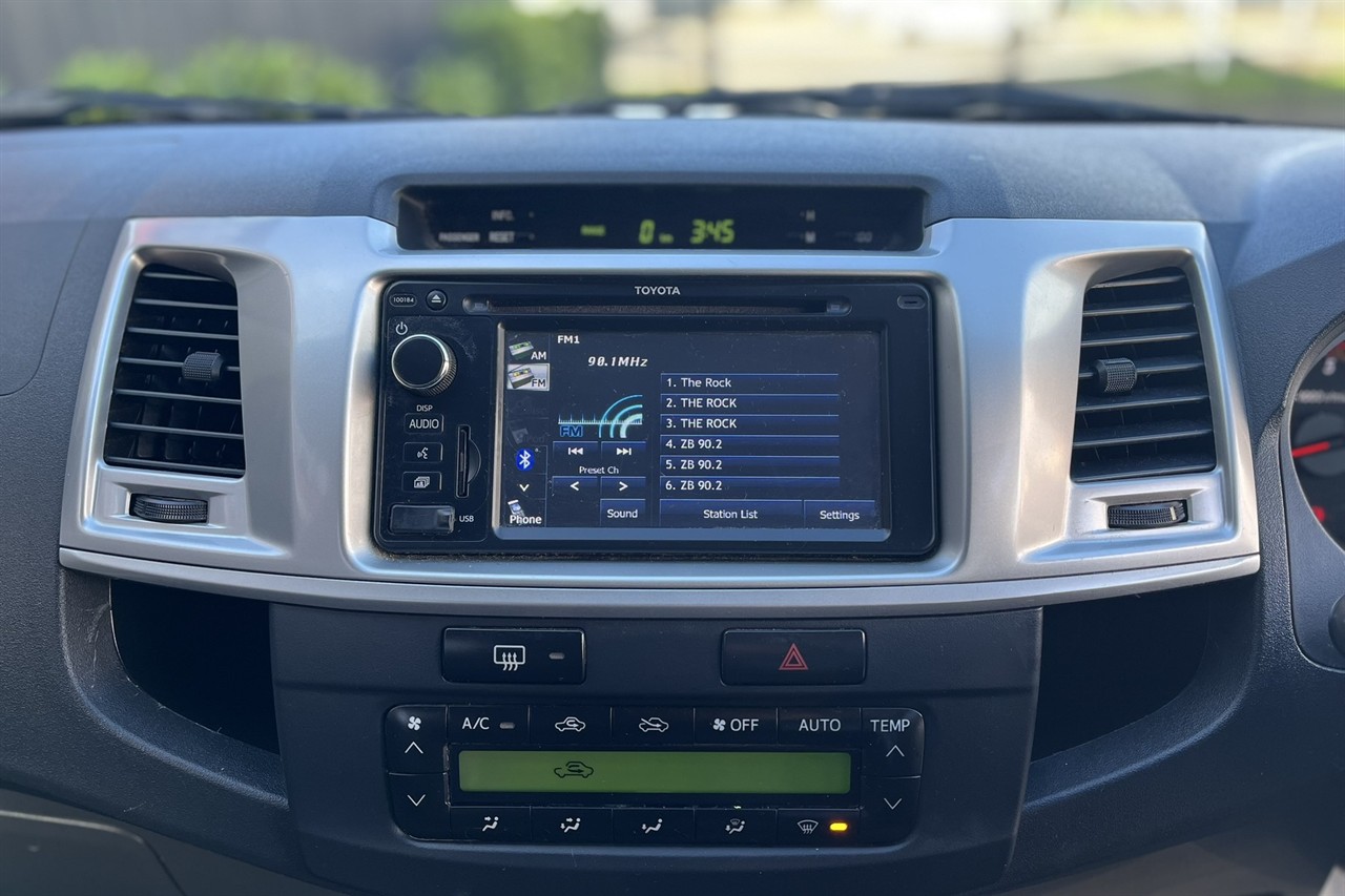 2013 Toyota Hilux